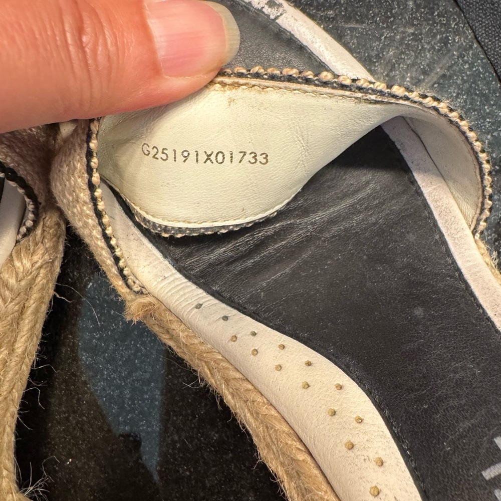 CHANEL Women's Black and Cream Espadrilles - Picture 5 of 16